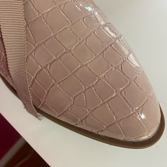 Size 11 Aldo - Picture 2 of 2